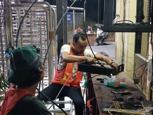 Tim Hadifopedia melakukan migrasi core fiber optik dari OTB lama ke baru.